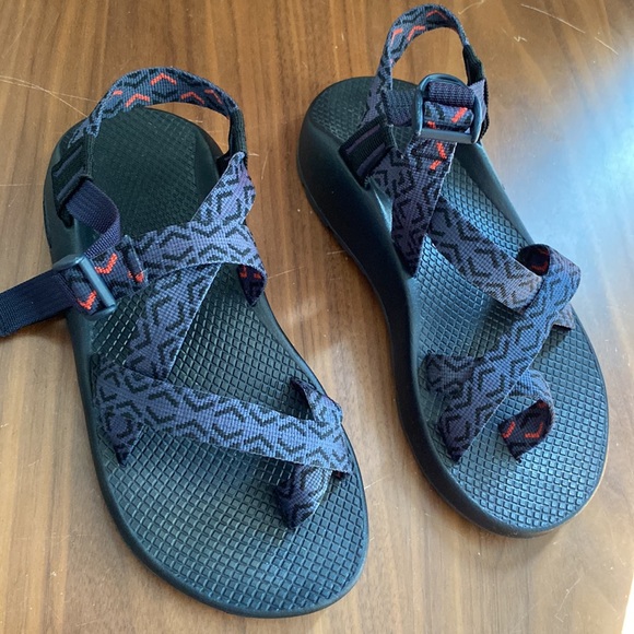 Men’s Chacós - Picture 2 of 4